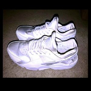 Womens NIKE Huaraches 8